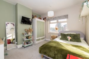 Bed- click for photo gallery